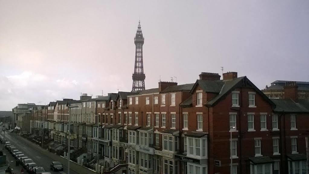 The Albert Hotel Near Winter Gardens ブラックプール エクステリア 写真